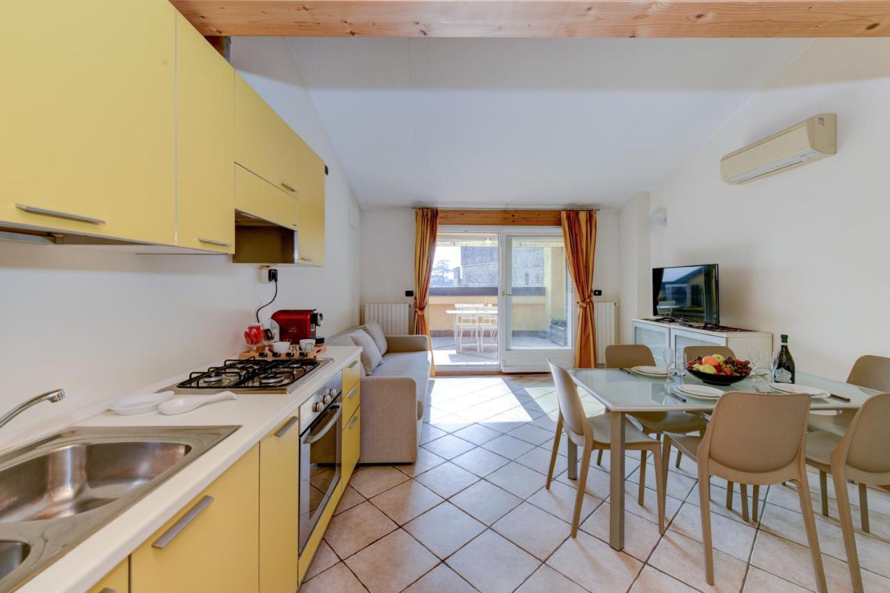 Sunset Apartment Home & Terrace سيرمِيوني المظهر الخارجي الصورة