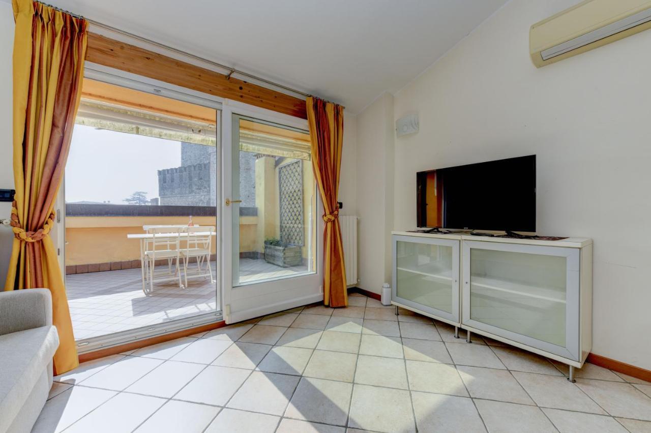 Sunset Apartment Home & Terrace سيرمِيوني المظهر الخارجي الصورة