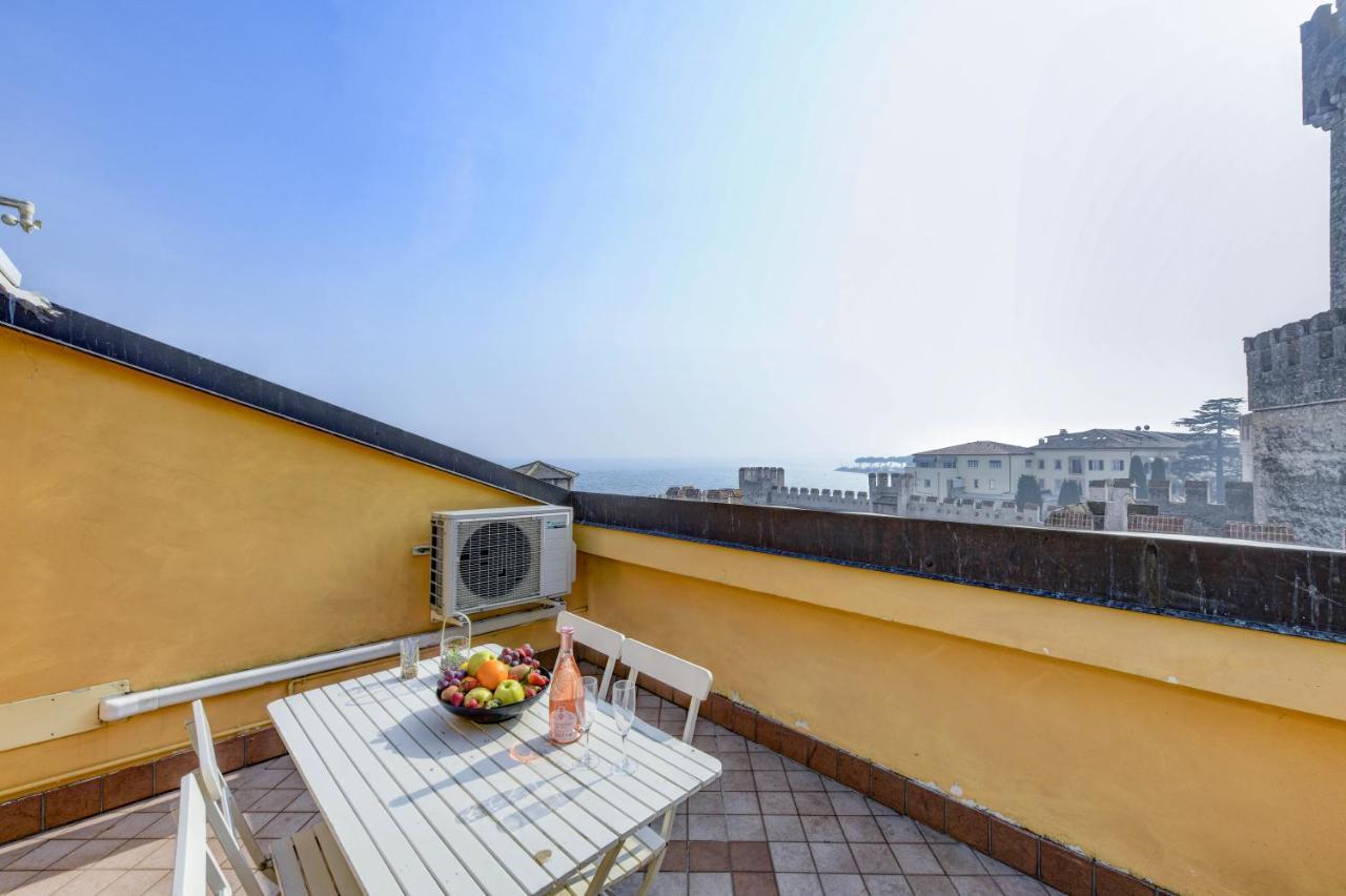 Sunset Apartment Home & Terrace سيرمِيوني المظهر الخارجي الصورة